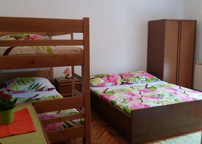 Sandy Paradiese Lopar