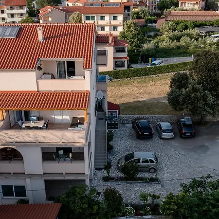 ゲストハウス Sandy Paradiese 3*