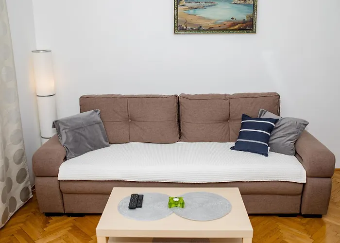 Sandy Paradiese ゲストハウス ロパール