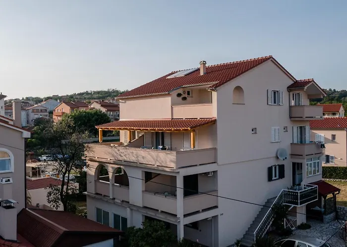 ゲストハウス Sandy Paradiese 3*